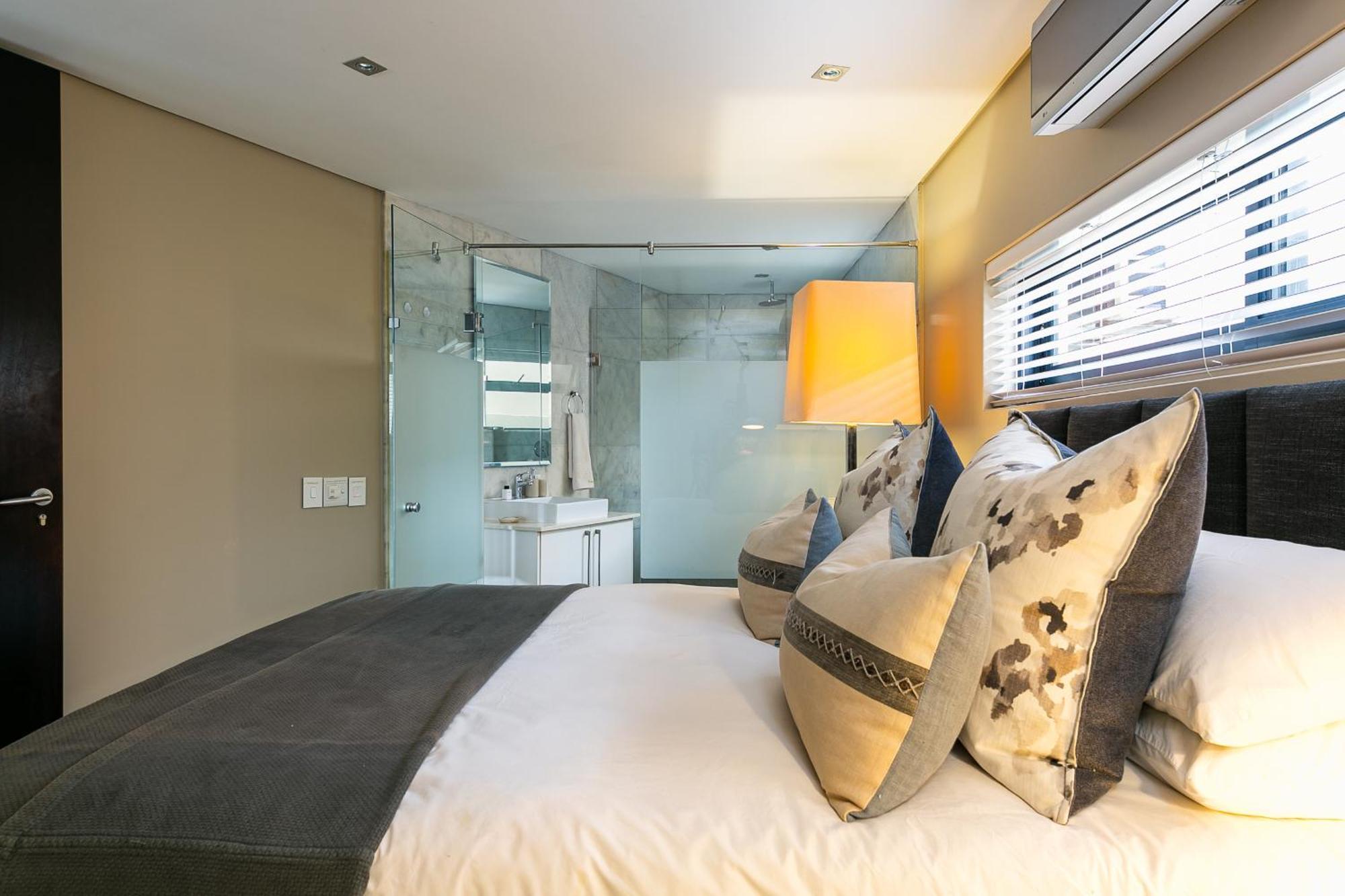Lions Eye Luxury Apartments Fokváros Szoba fotó